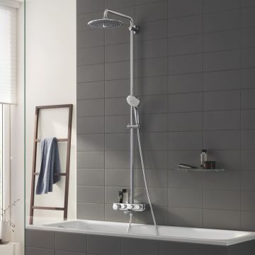 Suihkusetti Grohe Euphoria SmartControl System 260 kylpyammeen sekoittajalla varustettuna