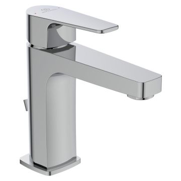 Pesuallashana Ideal Standard Cerafine D BC491, jossa on pohjaventtiili