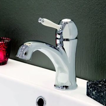 Pesuallashana Damixa Tradition valurautakromattu