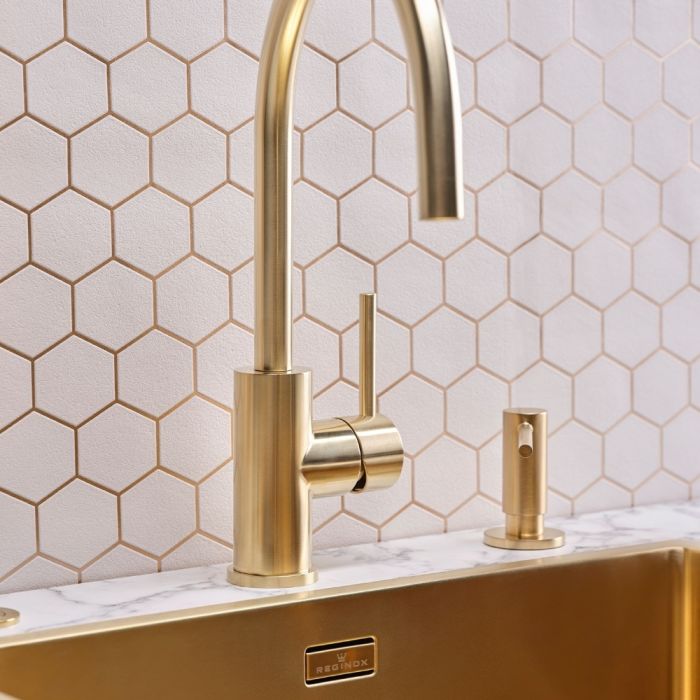 Saippua-annostelija Reginox Gold II