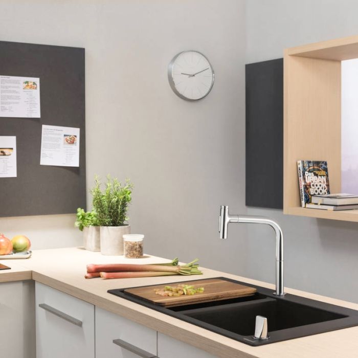 Keittiöhana Hansgrohe Metris Select M71 200 kromi, jossa on ulosvedettävä käsisuihku