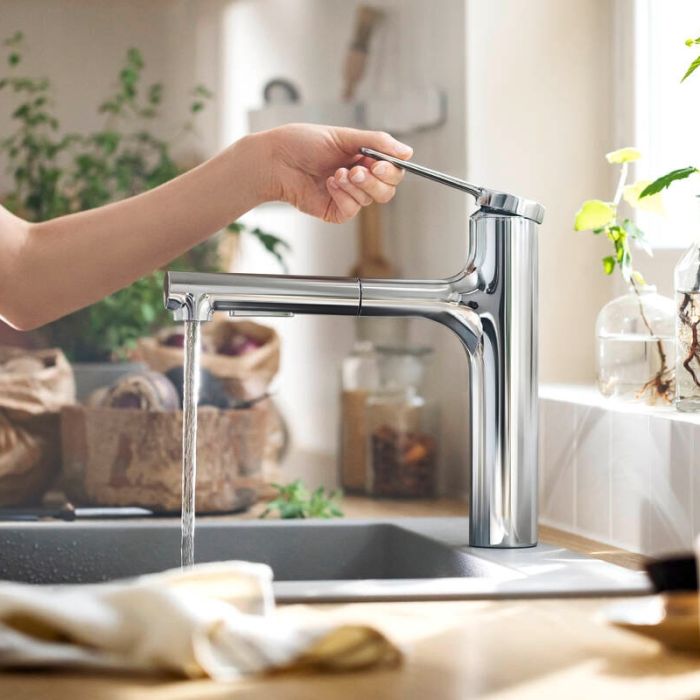 Keittiöhana Hansgrohe Zesis M33 160 kromi, jossa on ulosvedettävä käsisuihku