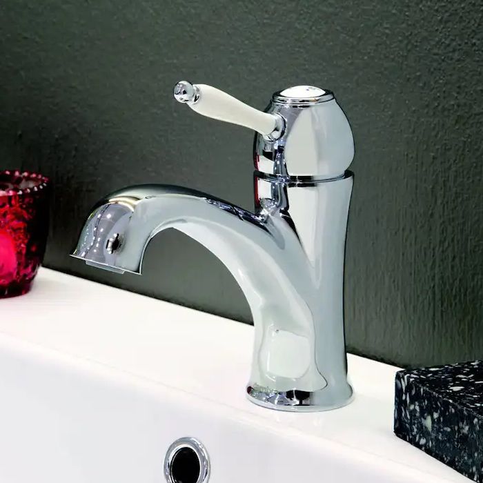 Pesuallashana Damixa Tradition valurautakromattu