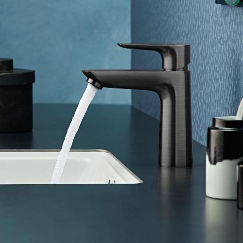 Pesuallashana Hansgrohe Talis E 110, jossa on pop-up-pohjaventtiili, harjattu musta